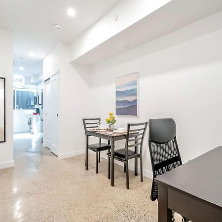 Spacious 2Br Apartment - Regent Park Near Downtown Toronto Exterior photo