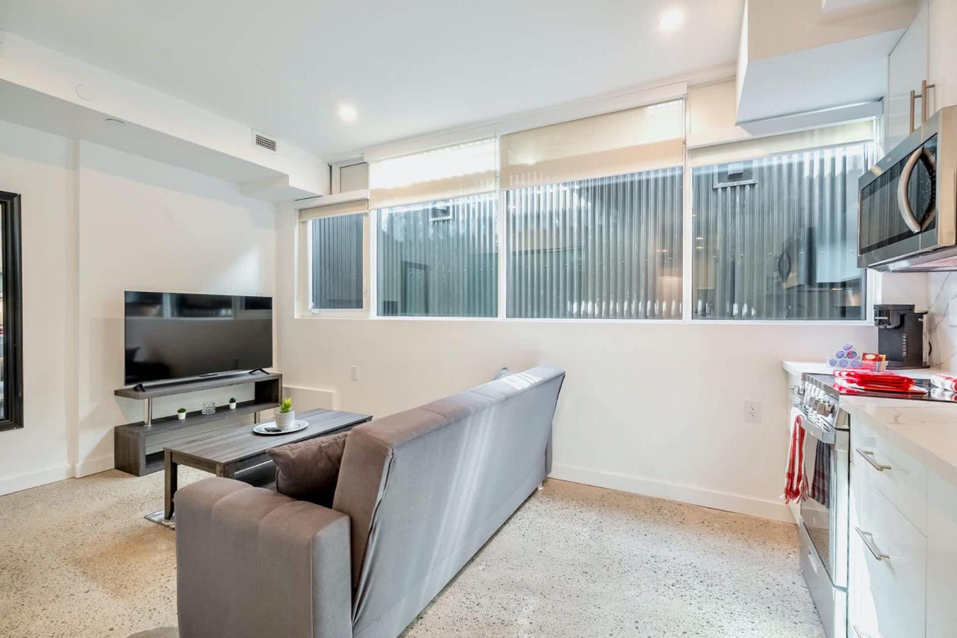 Spacious 2Br Apartment - Regent Park Near Downtown Toronto Exterior photo