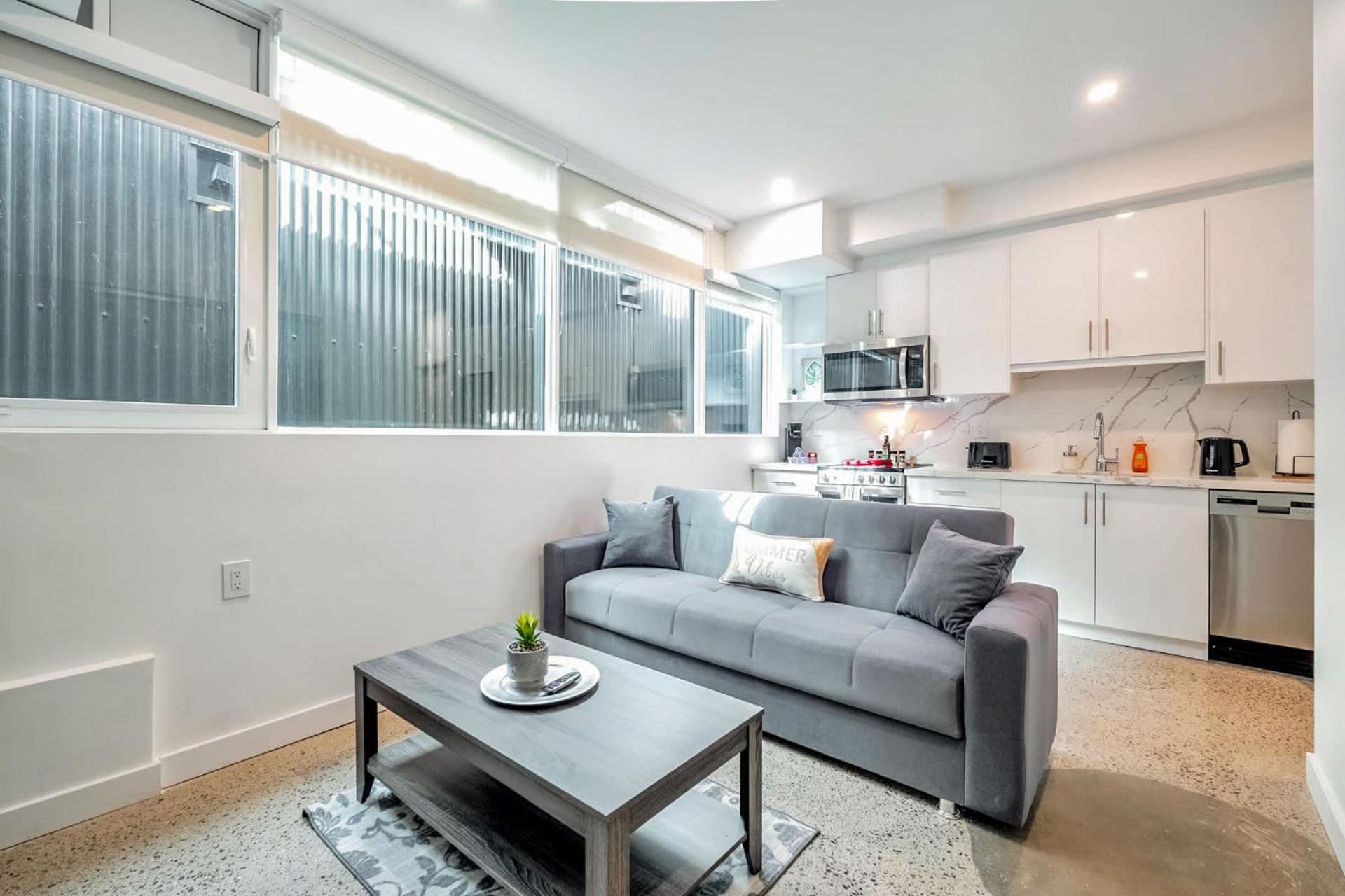 Spacious 2Br Apartment - Regent Park Near Downtown Toronto Exterior photo